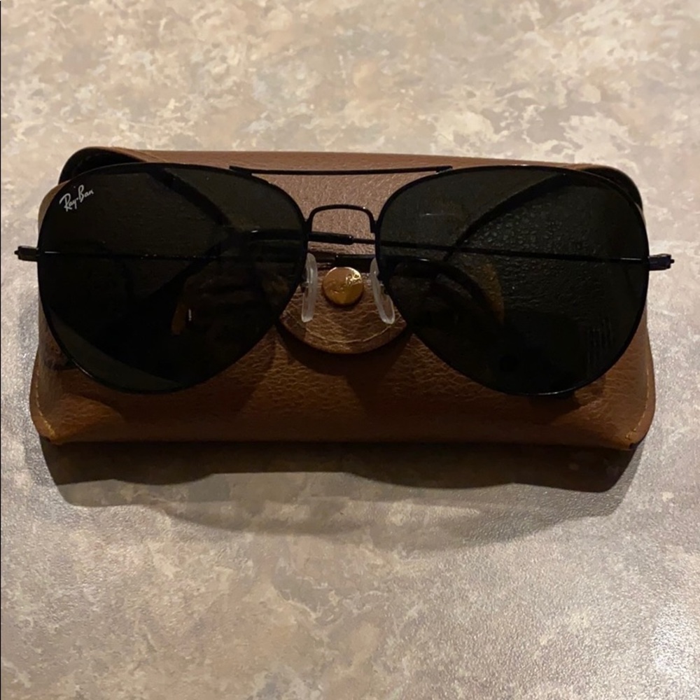 Black Aviator Sunglasses